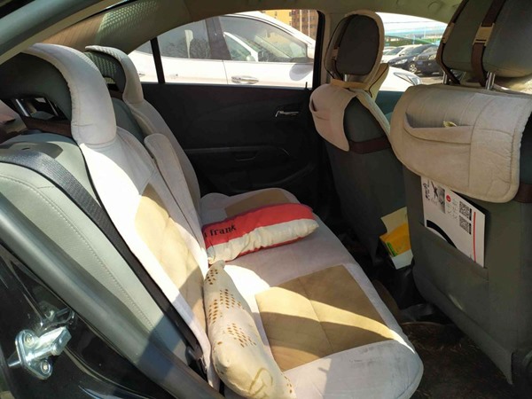 雪佛兰-爱唯欧三厢 性价比超高的小车