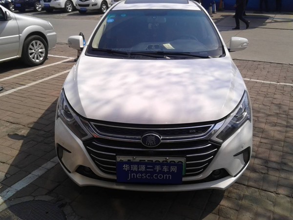 新能源汽车来袭 准新车 百公里加速5.9秒 耗油12个