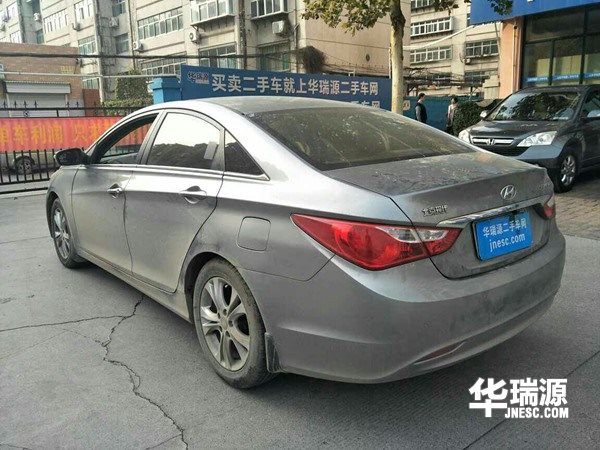 现代索纳塔一手私家车，稳重舒适
