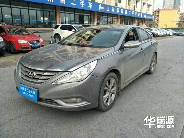 现代索纳塔一手私家车，稳重舒适