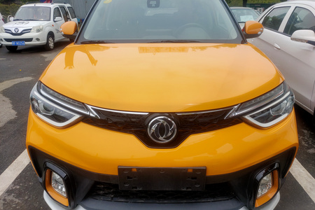 襄阳二手风神AX4 2017款 1.4T 双离合 潮享版