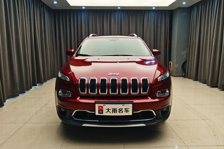 秦皇岛二手Jeep自由光 2017款 2.0L 两驱 优越版