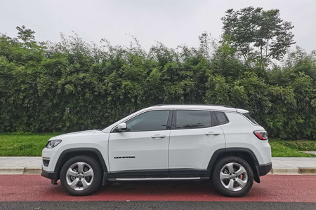 黄冈二手Jeep指南者 2020款 220T 领先版